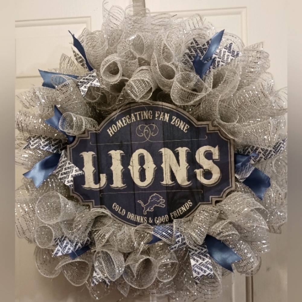 20" Detroit Lion Wreath